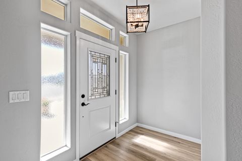 Tiny photo for 3765 Nicholas Way, White City, OR 97503 (MLS # 220211255)