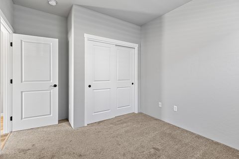 Tiny photo for 3765 Nicholas Way, White City, OR 97503 (MLS # 220211255)