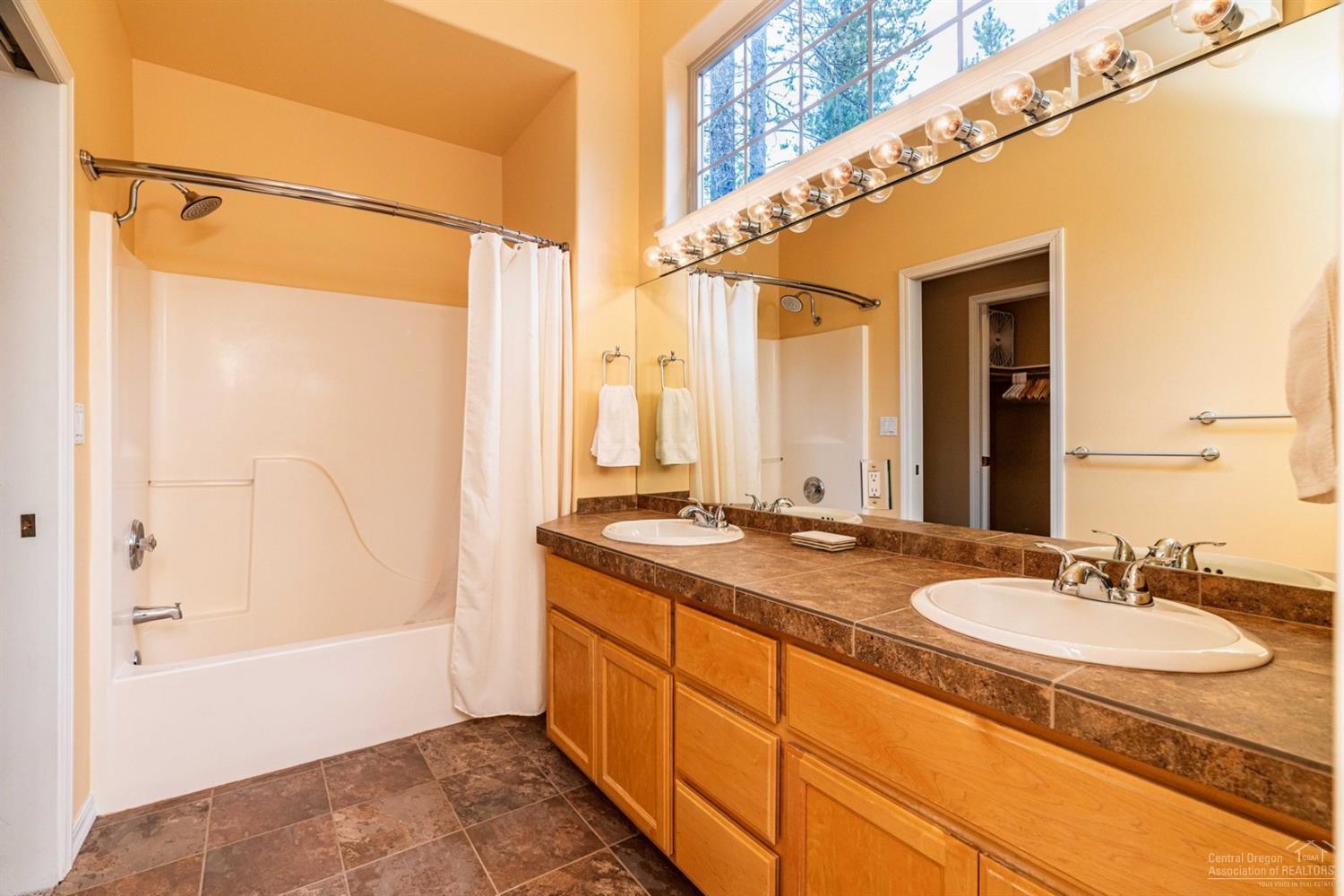 Fairway Crest Village - Residential