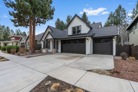 Tiny photo for 19147 Park Commons Drive, Bend, OR 97703 (MLS # 220216703)