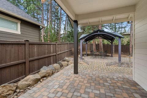 Tiny photo for 19147 Park Commons Drive, Bend, OR 97703 (MLS # 220216703)