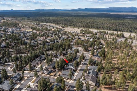 Tiny photo for 19147 Park Commons Drive, Bend, OR 97703 (MLS # 220216703)