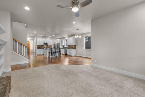 Tiny photo for 19147 Park Commons Drive, Bend, OR 97703 (MLS # 220216703)