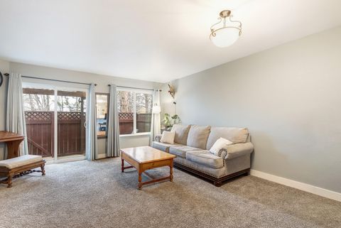 Tiny photo for 2610 SW 23rd Street #UNIT 1, Redmond, OR 97756 (MLS # 220214988)