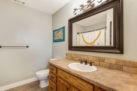 Tiny photo for 2610 SW 23rd Street #UNIT 1, Redmond, OR 97756 (MLS # 220214988)
