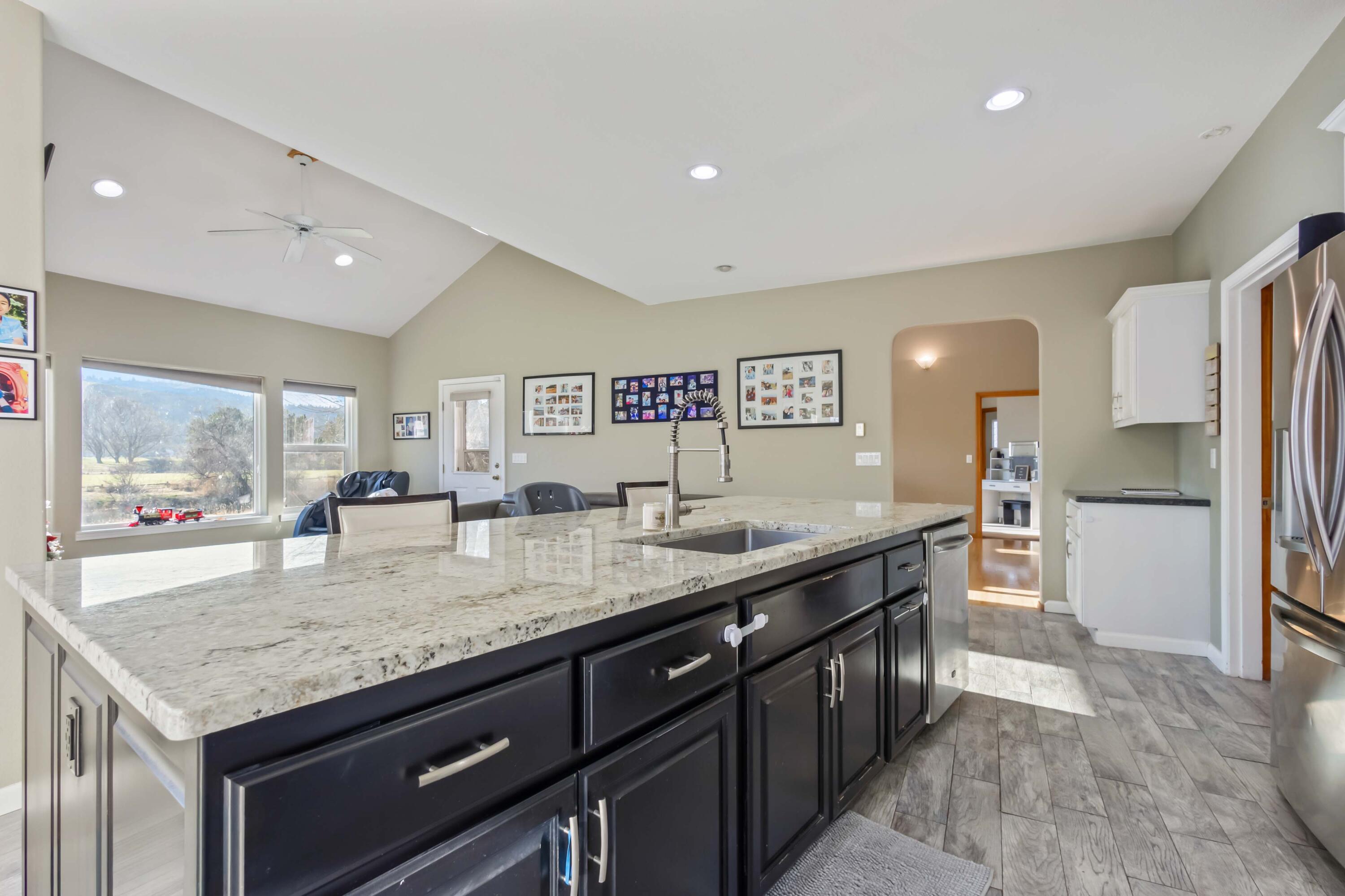 Meadow Lakes Estate - Residential