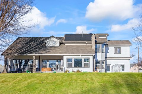 Tiny photo for 221 SW Meadow Lakes Drive, Prineville, OR 97754 (MLS # 220213010)