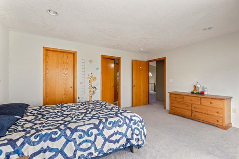 Tiny photo for 221 SW Meadow Lakes Drive, Prineville, OR 97754 (MLS # 220213010)