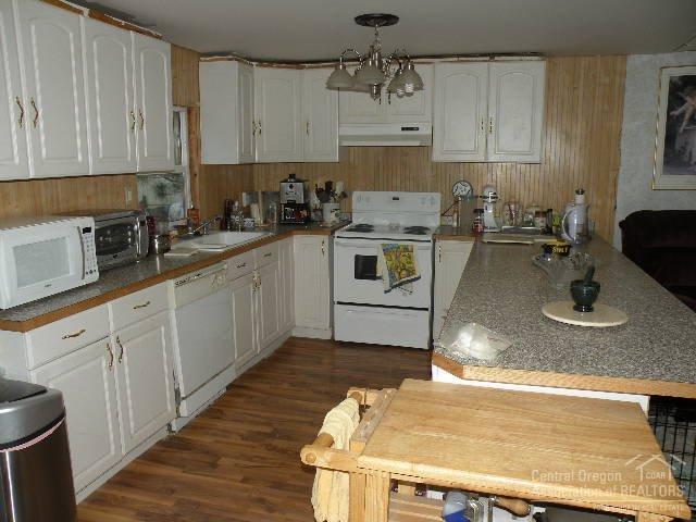 Woodriver Village - Residential