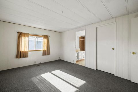 Tiny photo for 8306 Homedale Road, Klamath Falls, OR 97603 (MLS # 220212729)