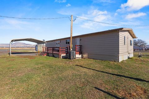 Tiny photo for 8306 Homedale Road, Klamath Falls, OR 97603 (MLS # 220212729)