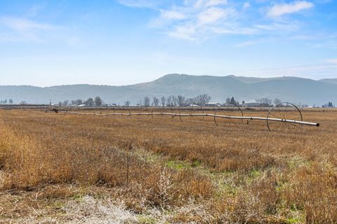 Tiny photo for 8306 Homedale Road, Klamath Falls, OR 97603 (MLS # 220212729)