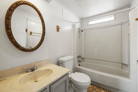 Tiny photo for 8306 Homedale Road, Klamath Falls, OR 97603 (MLS # 220212729)