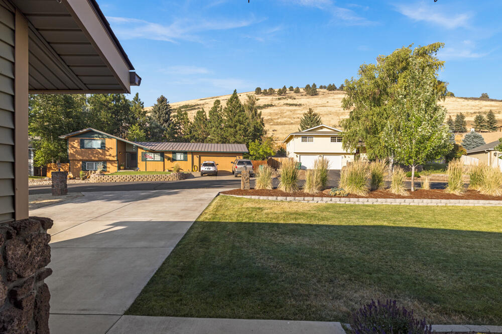 Moyina - Residential