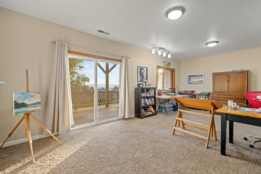 Moyina - Residential