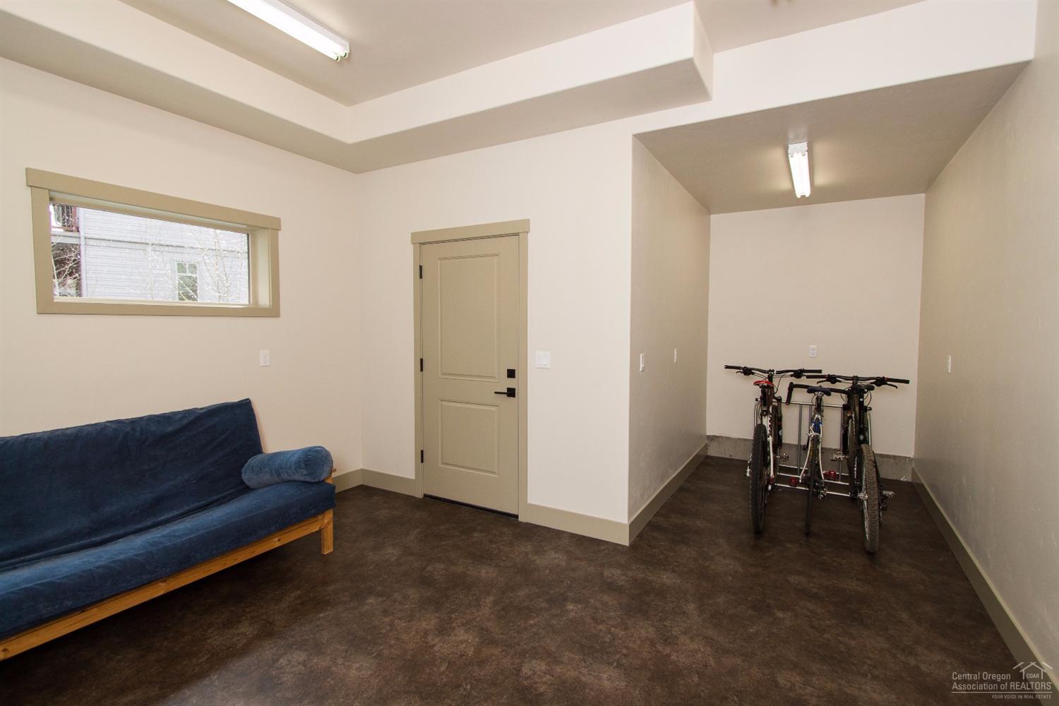 Skyliner Summit - Residential