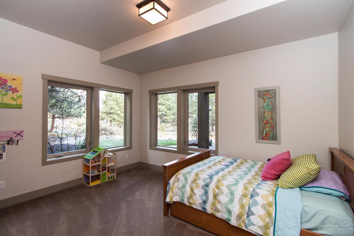 Skyliner Summit - Residential