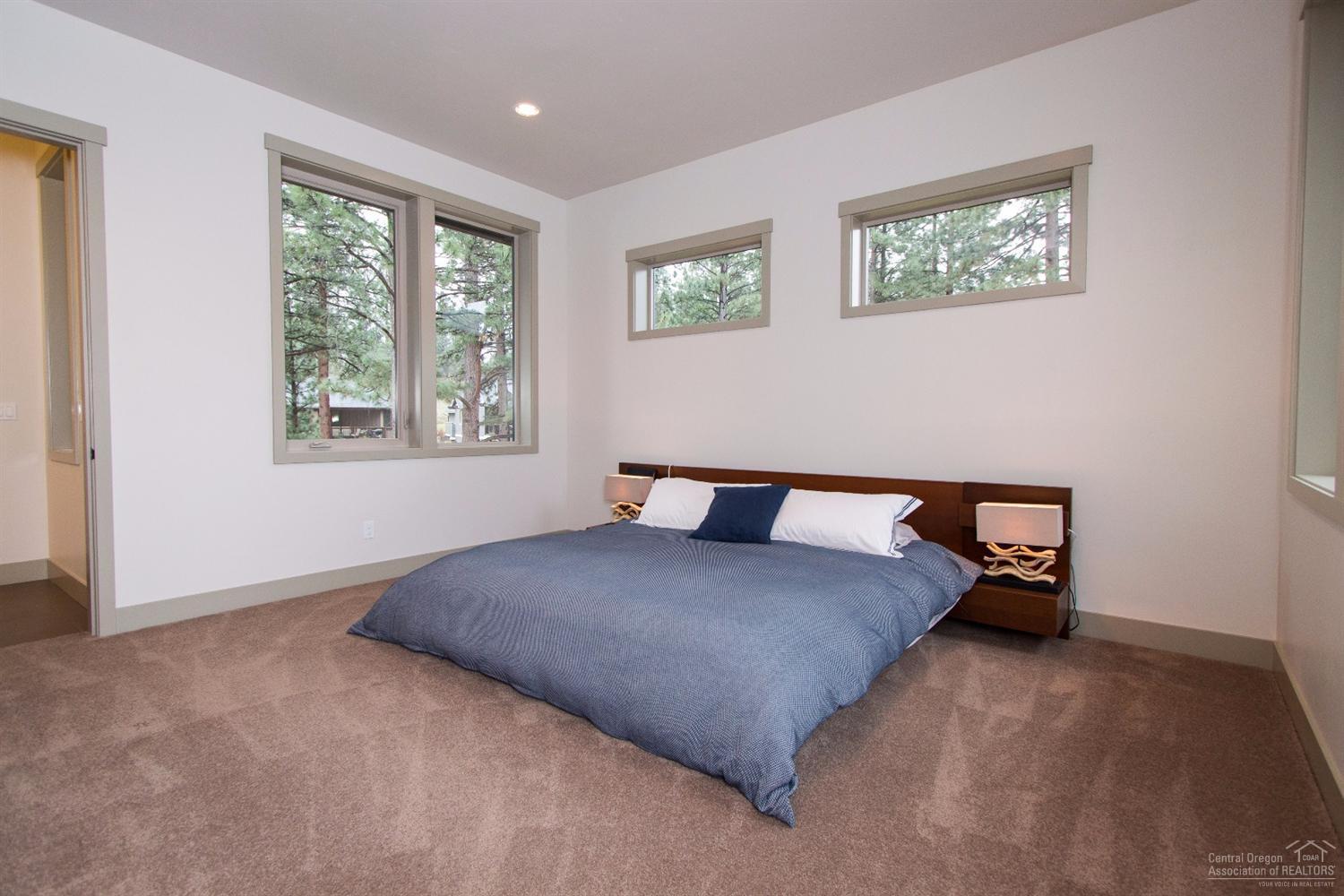 Skyliner Summit - Residential