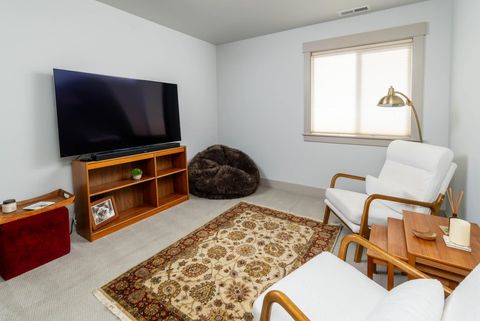 Tiny photo for 17391 SW Chaparral Drive, Powell Butte, OR 97753 (MLS # 220212377)