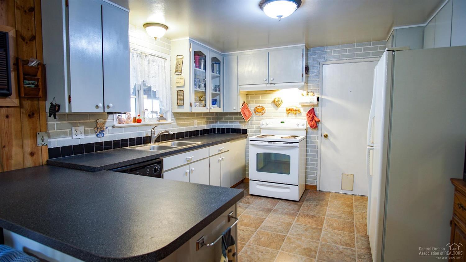 Sisters View Estate - Residential