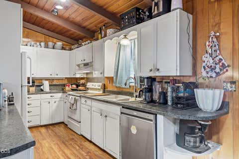 Tiny photo for 965 Laurel Avenue, Butte Falls, OR 97522 (MLS # 220226967)