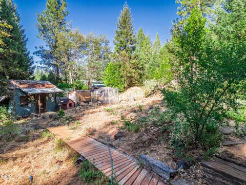 Tiny photo for 965 Laurel Avenue, Butte Falls, OR 97522 (MLS # 220226967)