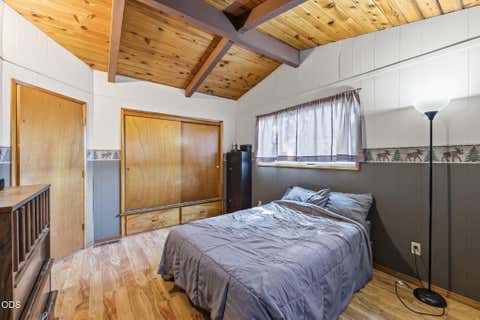 Tiny photo for 965 Laurel Avenue, Butte Falls, OR 97522 (MLS # 220226967)
