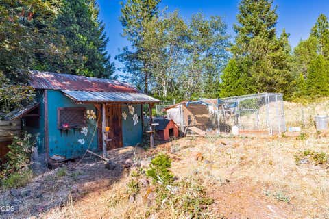 Tiny photo for 965 Laurel Avenue, Butte Falls, OR 97522 (MLS # 220226967)