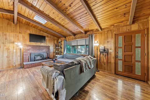 Tiny photo for 965 Laurel Avenue, Butte Falls, OR 97522 (MLS # 220226967)