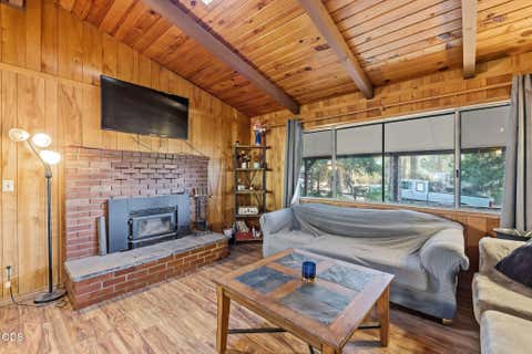 Tiny photo for 965 Laurel Avenue, Butte Falls, OR 97522 (MLS # 220226967)
