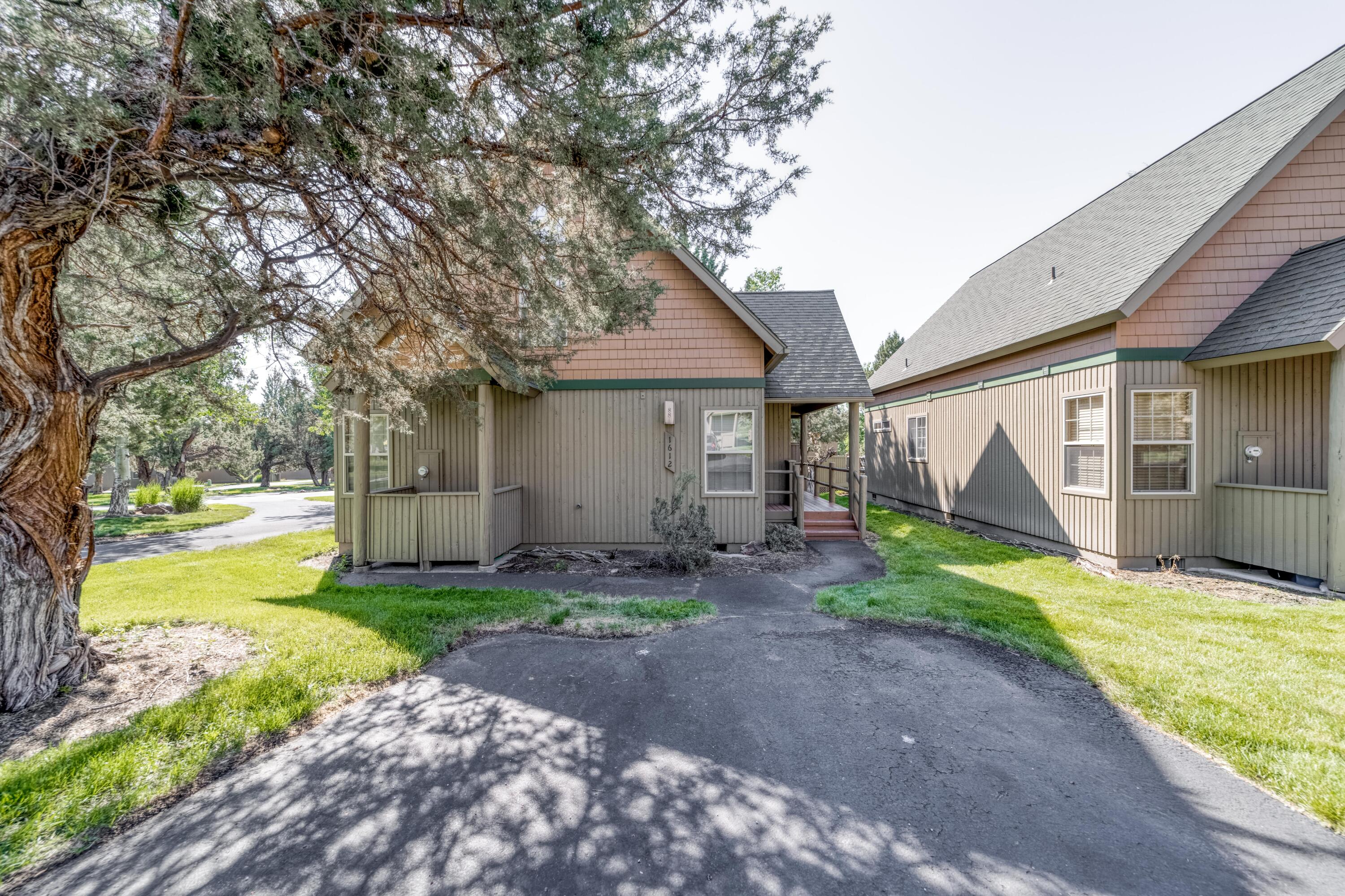 1612 Prairie Falcon Drive