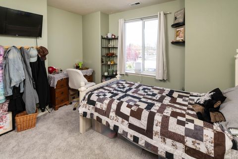 Tiny photo for 540 S Main Street, Prineville, OR 97754 (MLS # 220219890)