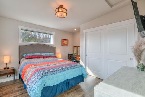 Tiny photo for 16732 Contorta Place, La Pine, OR 97739 (MLS # 220215014)