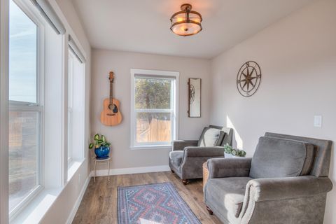 Tiny photo for 16732 Contorta Place, La Pine, OR 97739 (MLS # 220215014)