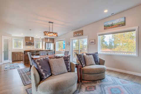 Tiny photo for 16732 Contorta Place, La Pine, OR 97739 (MLS # 220215014)