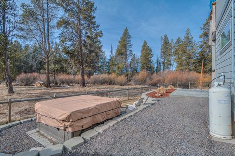 Tiny photo for 16732 Contorta Place, La Pine, OR 97739 (MLS # 220215014)