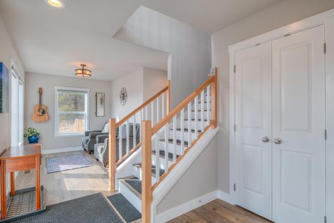 Tiny photo for 16732 Contorta Place, La Pine, OR 97739 (MLS # 220215014)