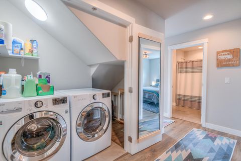 Tiny photo for 16732 Contorta Place, La Pine, OR 97739 (MLS # 220215014)