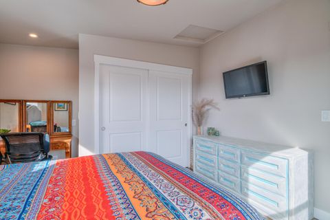 Tiny photo for 16732 Contorta Place, La Pine, OR 97739 (MLS # 220215014)