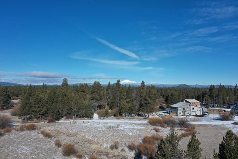 Tiny photo for 16732 Contorta Place, La Pine, OR 97739 (MLS # 220215014)