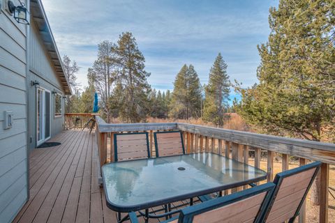 Tiny photo for 16732 Contorta Place, La Pine, OR 97739 (MLS # 220215014)