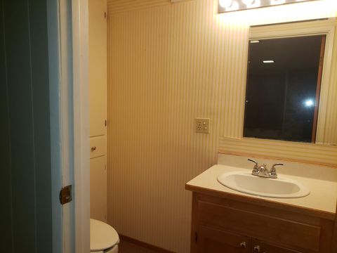 Tiny photo for 511 NW Woodson Drive, Grants Pass, OR 97526 (MLS # 220211867)