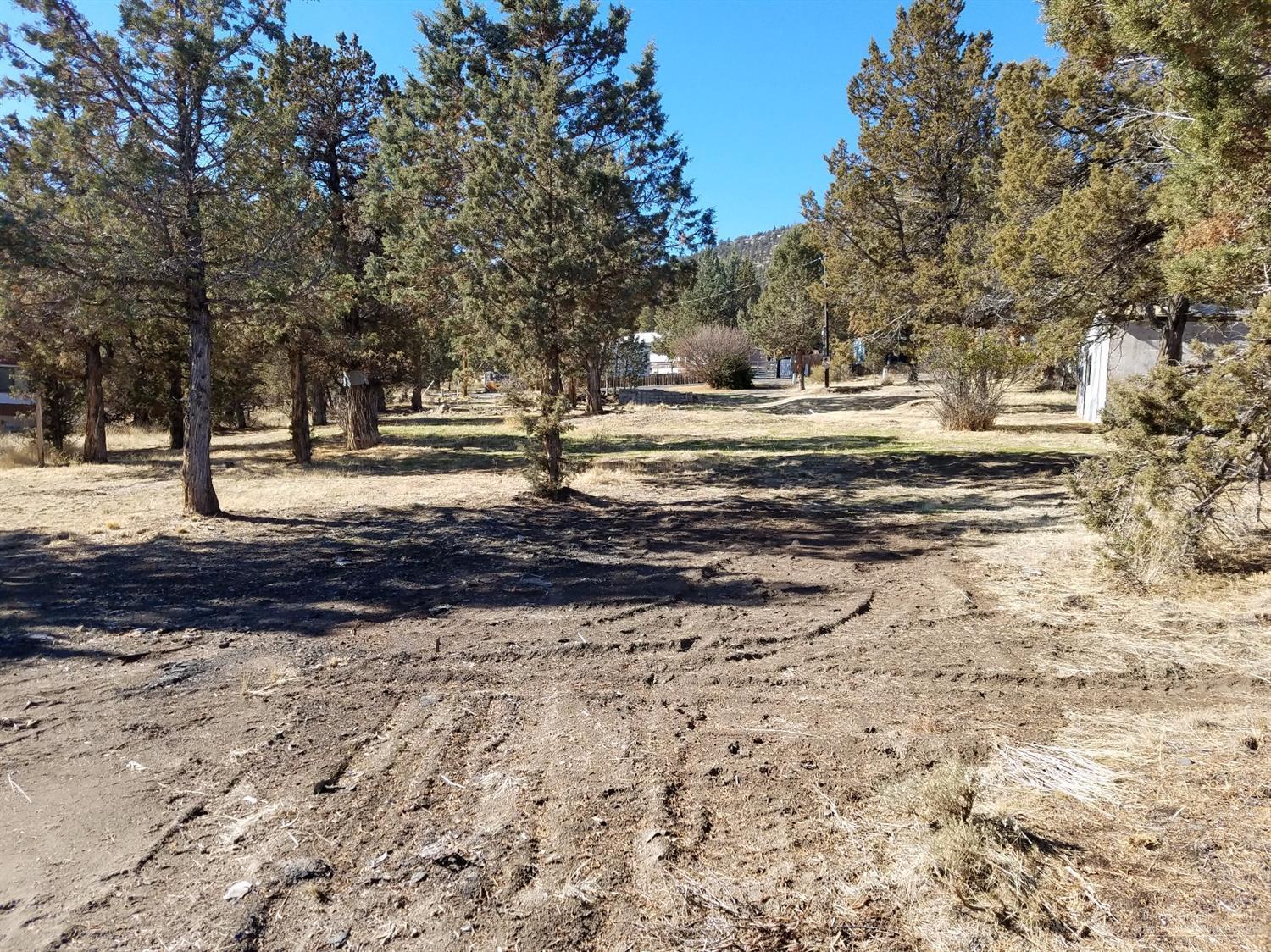 Idleway Acres - Land