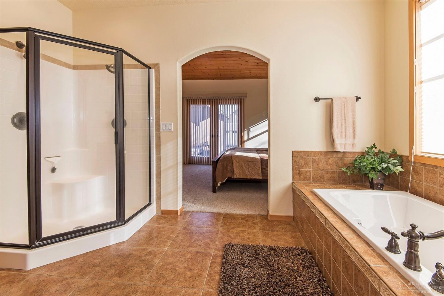 Pine Meadow Vill - Residential
