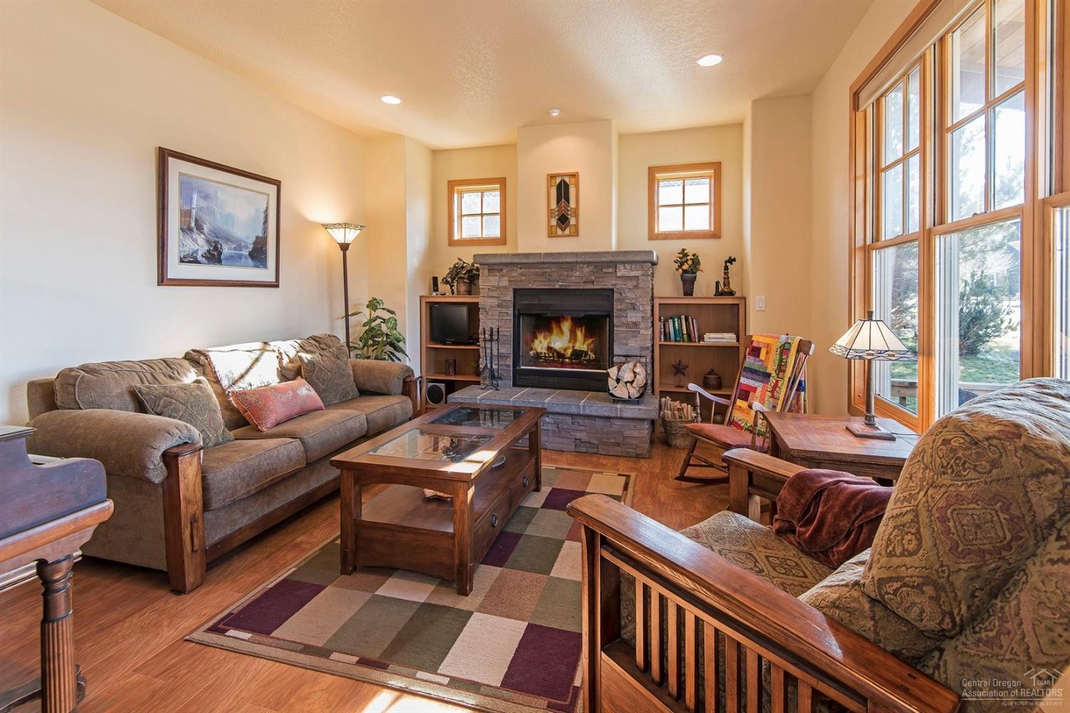 Pine Meadow Vill - Residential