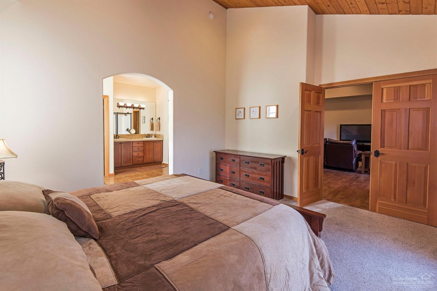 Pine Meadow Vill - Residential