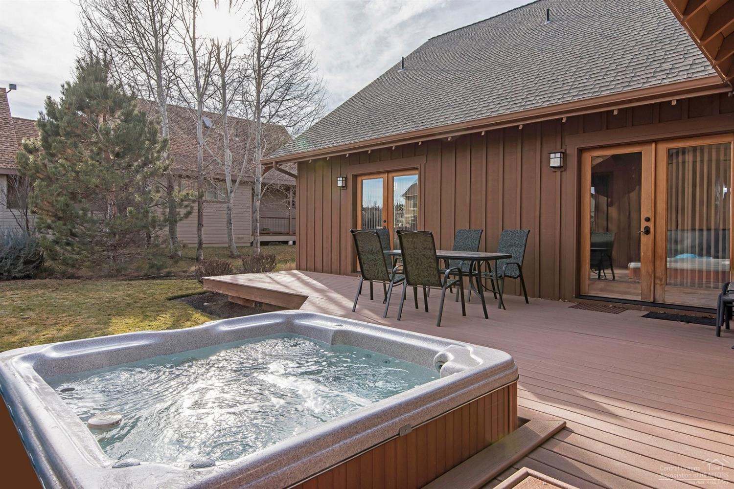 Pine Meadow Vill - Residential