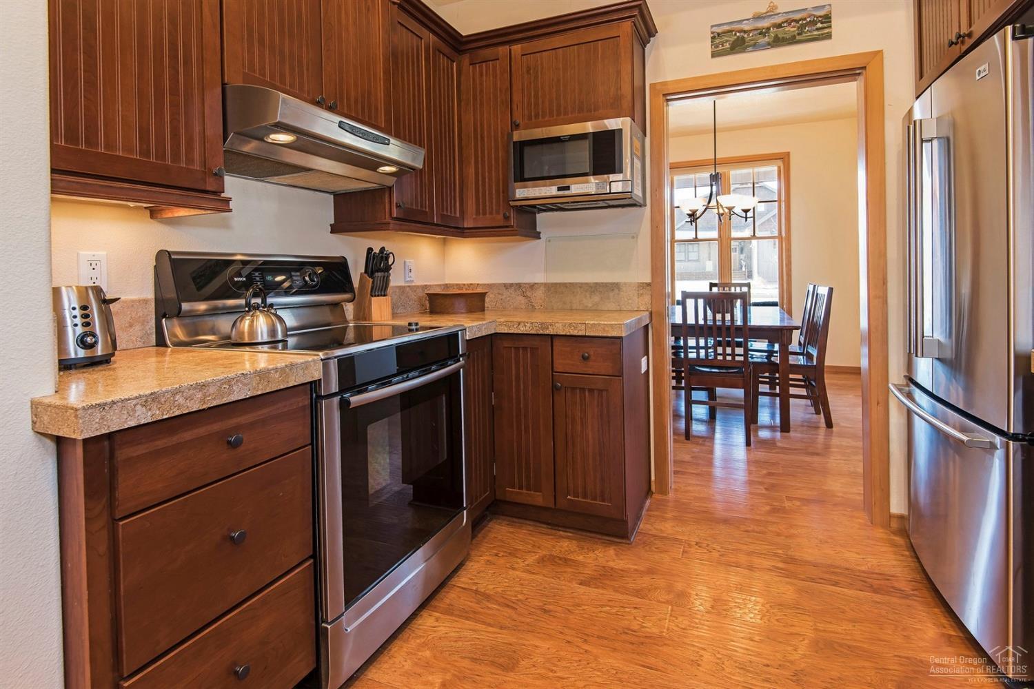 Pine Meadow Vill - Residential