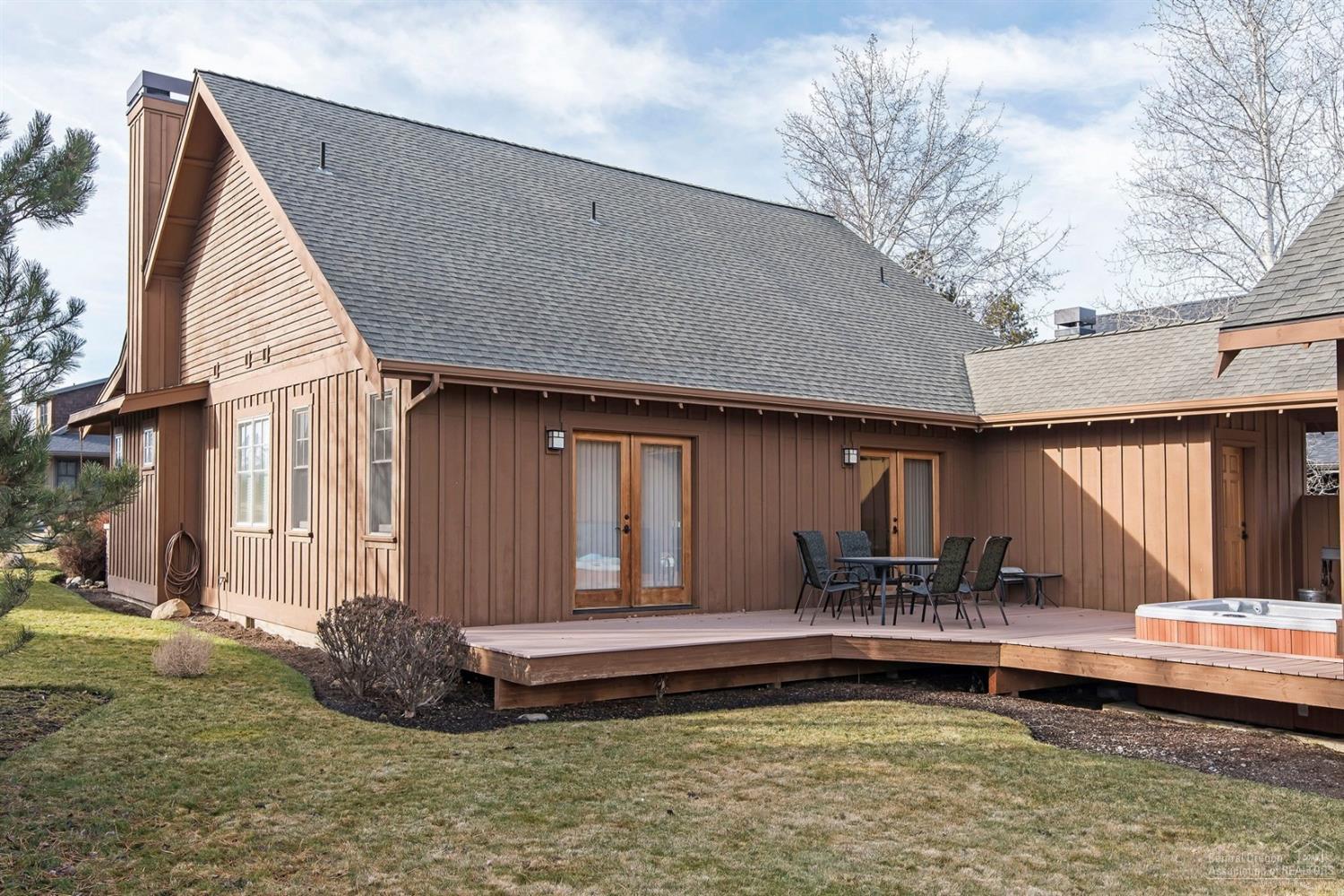 Pine Meadow Vill - Residential