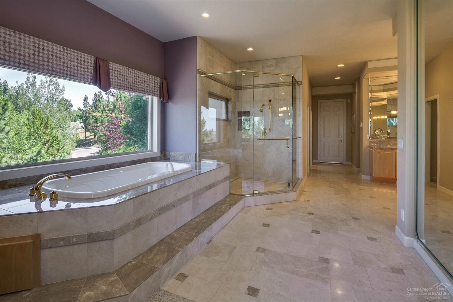 Awbrey Butte - Residential